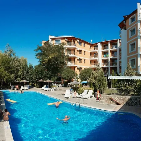Отель Vemara Club -