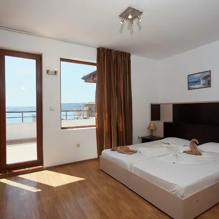 Vemara Club - 3*