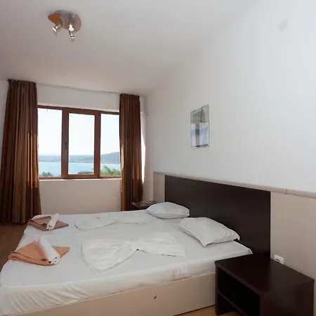Отель Vemara Club -