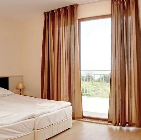 Vemara Club And - Free Parking And Free Access Byala (Varna)