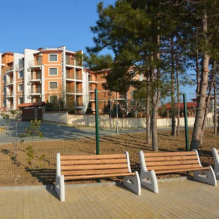 Vemara Club And - Free Parking And Free Access Hotel Byala (Varna)
