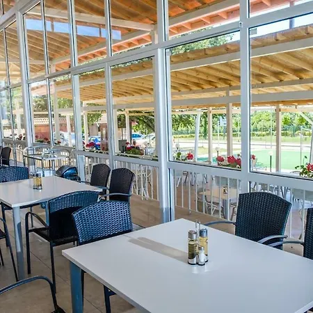Vemara Club And - Free Parking And Free Access Hotel Byala (Varna)